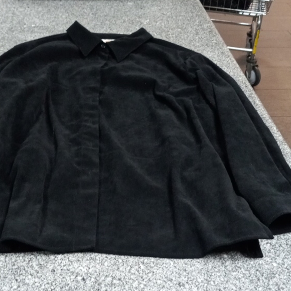 Stretchy buttondown - Picture 3 of 4